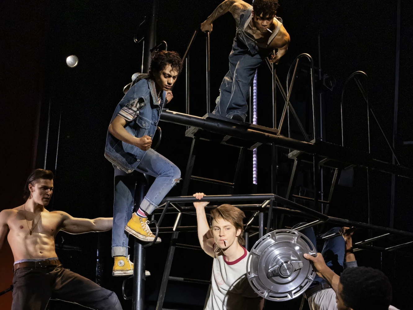 The Outsiders on Broadway: What to expect - 4