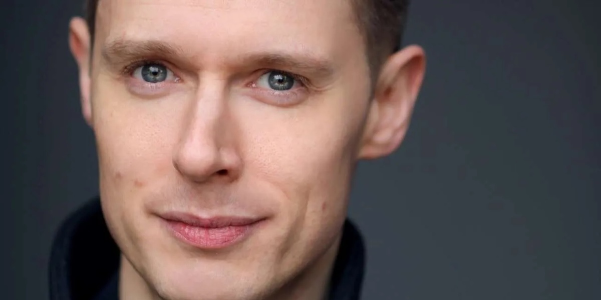 Samuel Barnett - LT - 1200