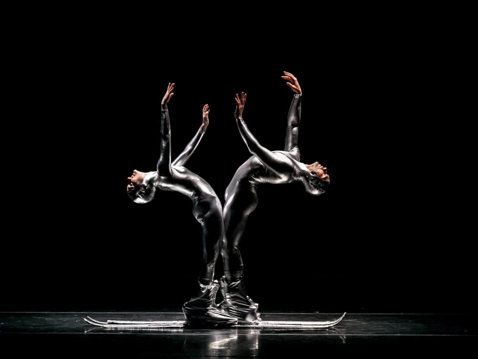 Momix Tickets New York Theatre Guide