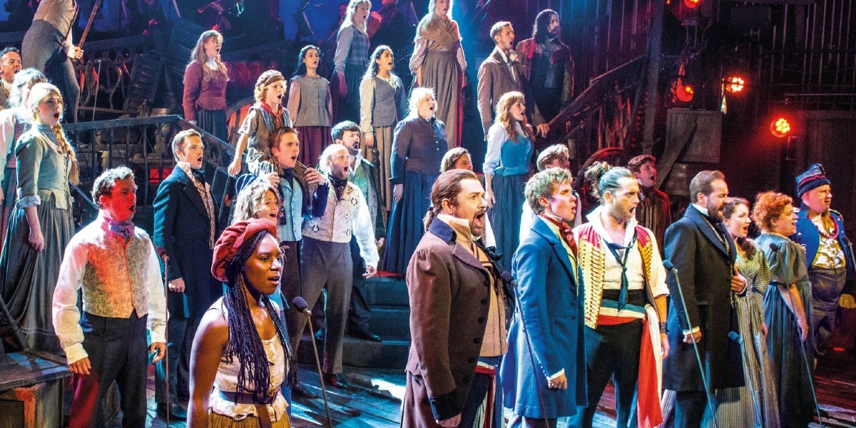 Les Miserables all-star concert extends at the Sondheim Theatre ...