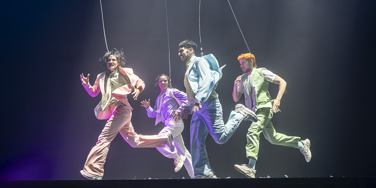 1200 LT Fuerza Bruta - Aven at the Roundhouse Photo credit Johan Persson.jpg (3)