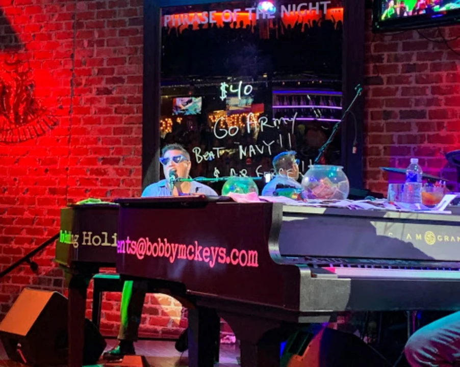 Dueling Piano Show: What to expect - 1