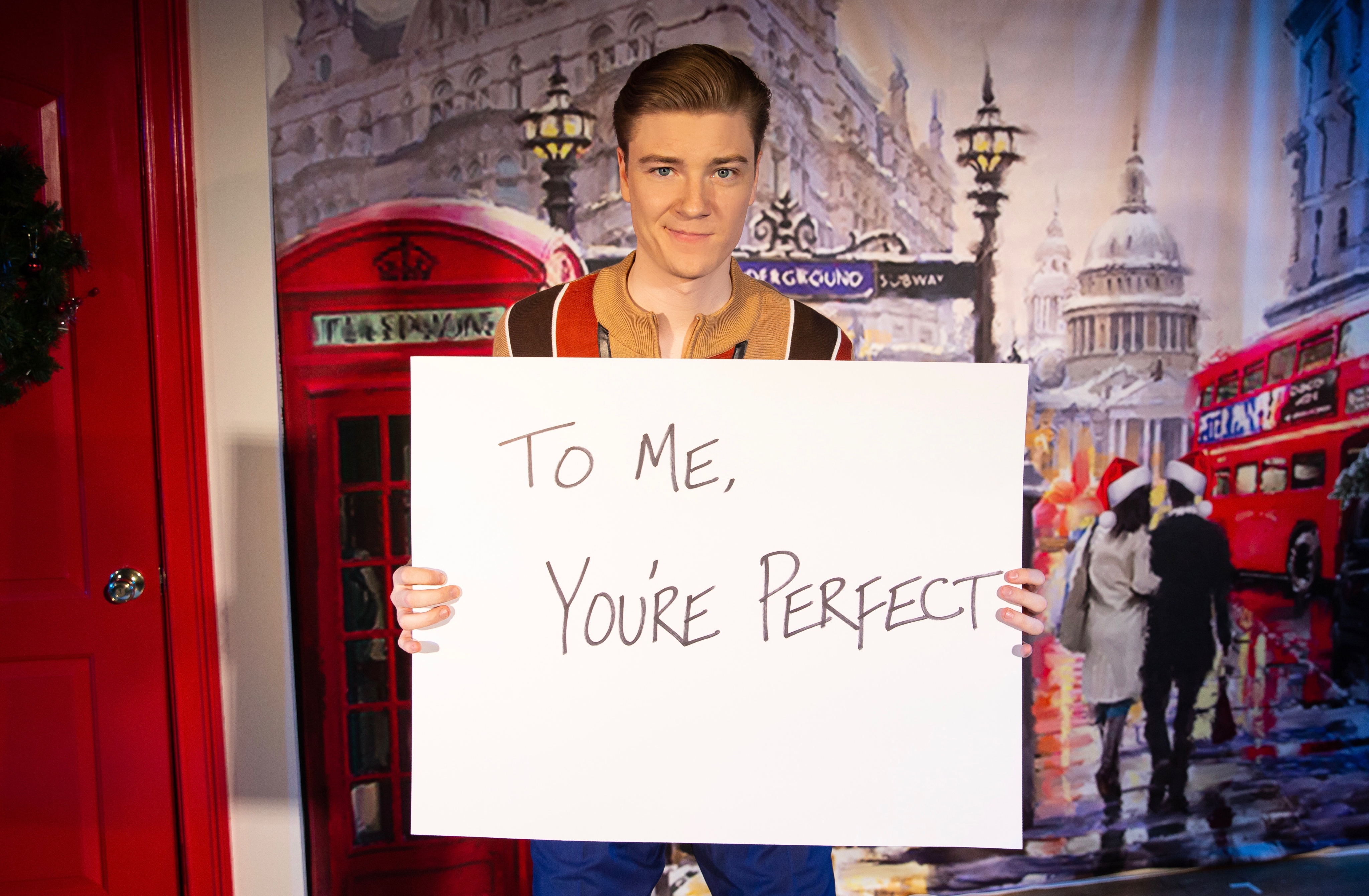 Love Actually? The Unauthorized Musical Parody: What to expect - 5