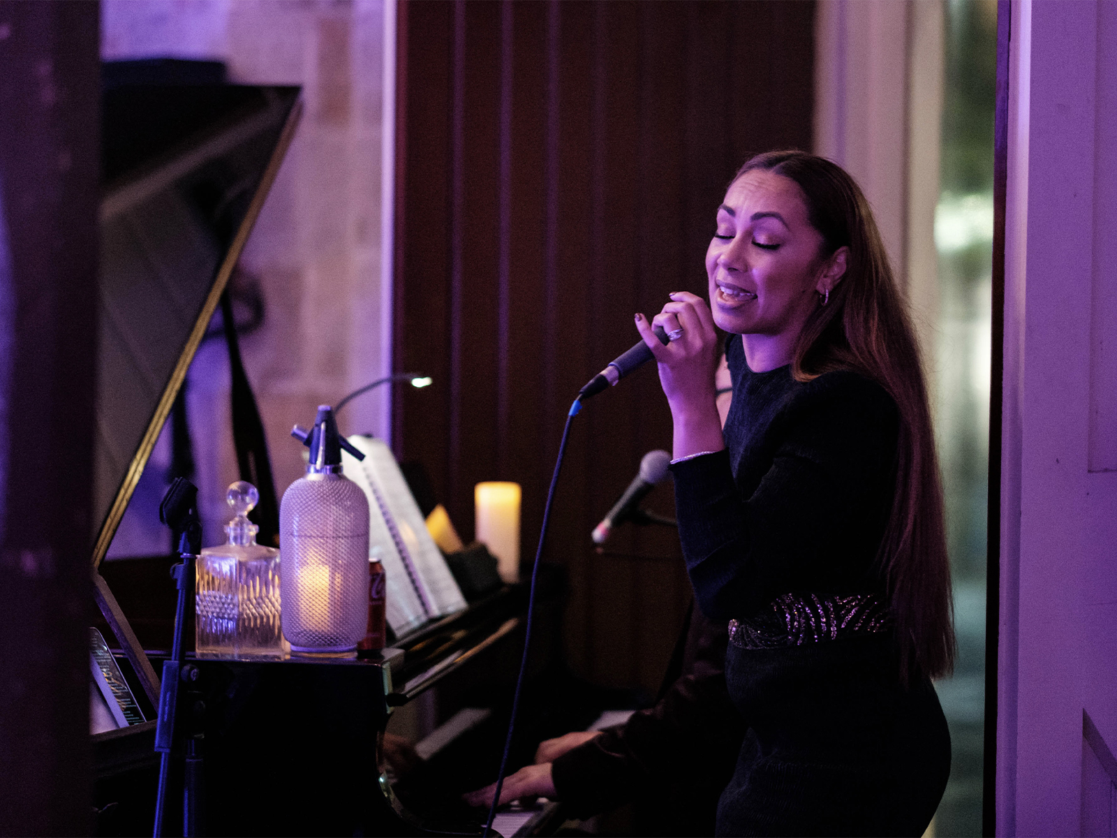 Lola's Piano Bar at Sydney Spiegeltent: What to expect - 1