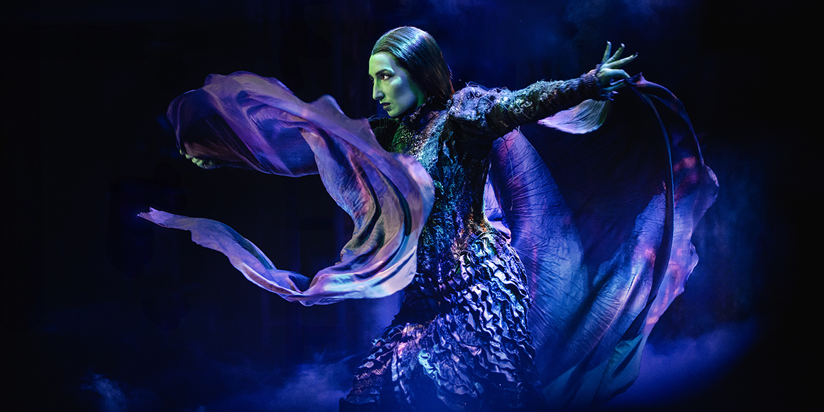 First look at Zizi Strallen and Emma Kingston in 'Wicked' in the West ...