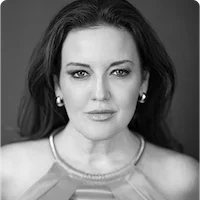 Jennifer Simard