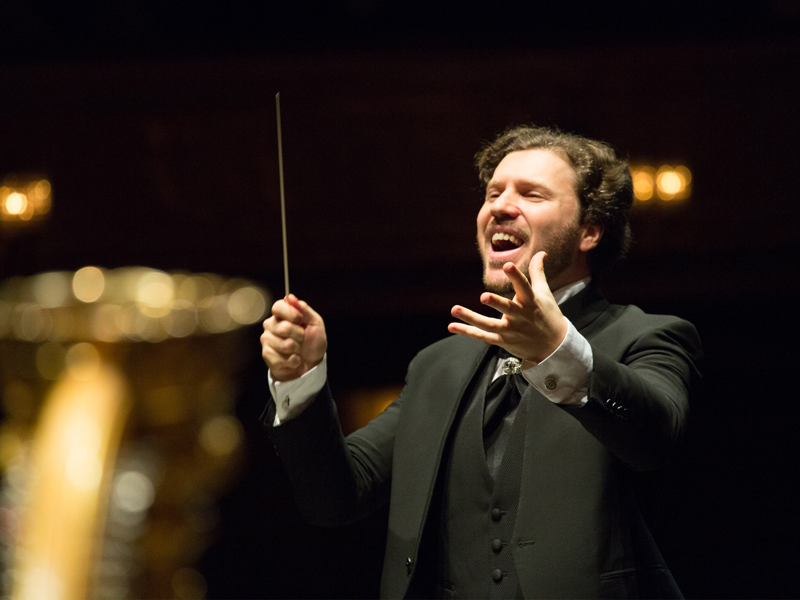 NSO: Stanislav Kochanovsky conducts Tchaikovsky’s “Pathétique” Sir Stephen Hough plays Rachmaninoff: What to expect - 1