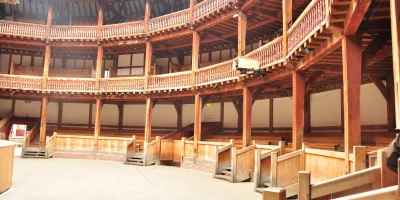 Photo credit: Shakespeare’s Globe (Photo by Mabel Lu on Flickr under CC 2.0)