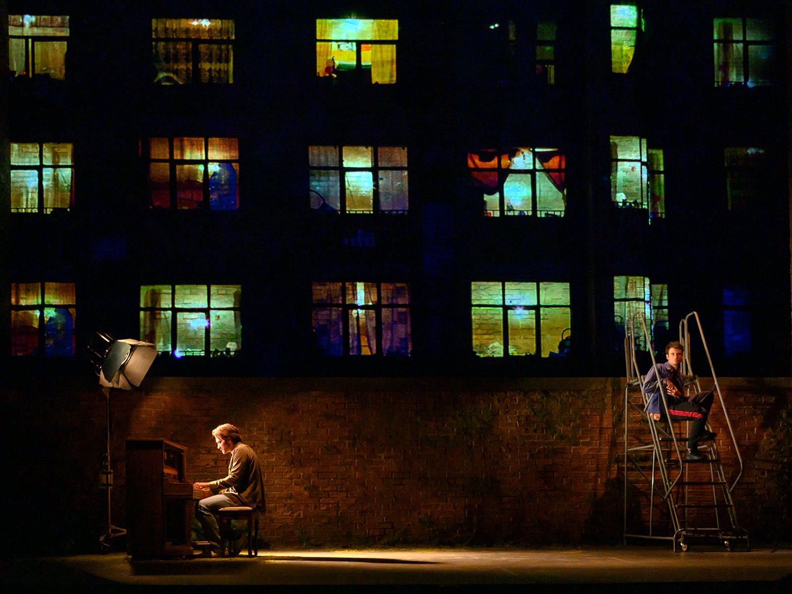 Sea Wall / A Life: What to expect - 4