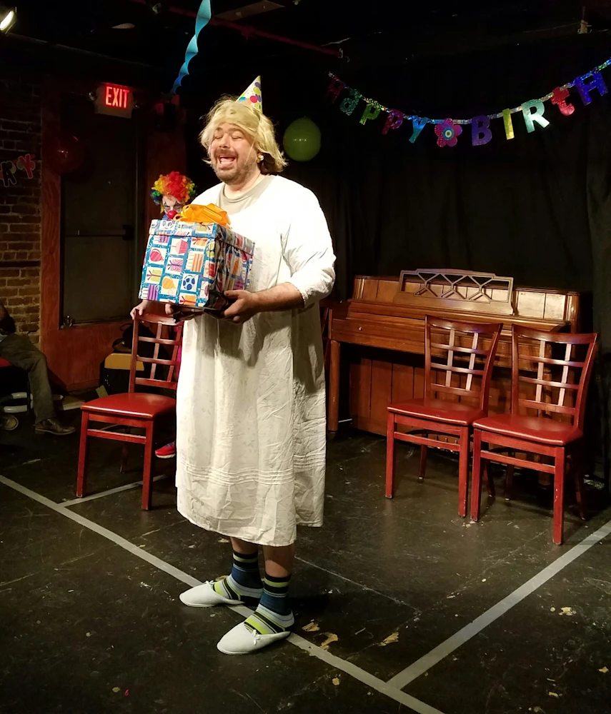 The Marvelous Mrs. McCluskey: What to expect - 3