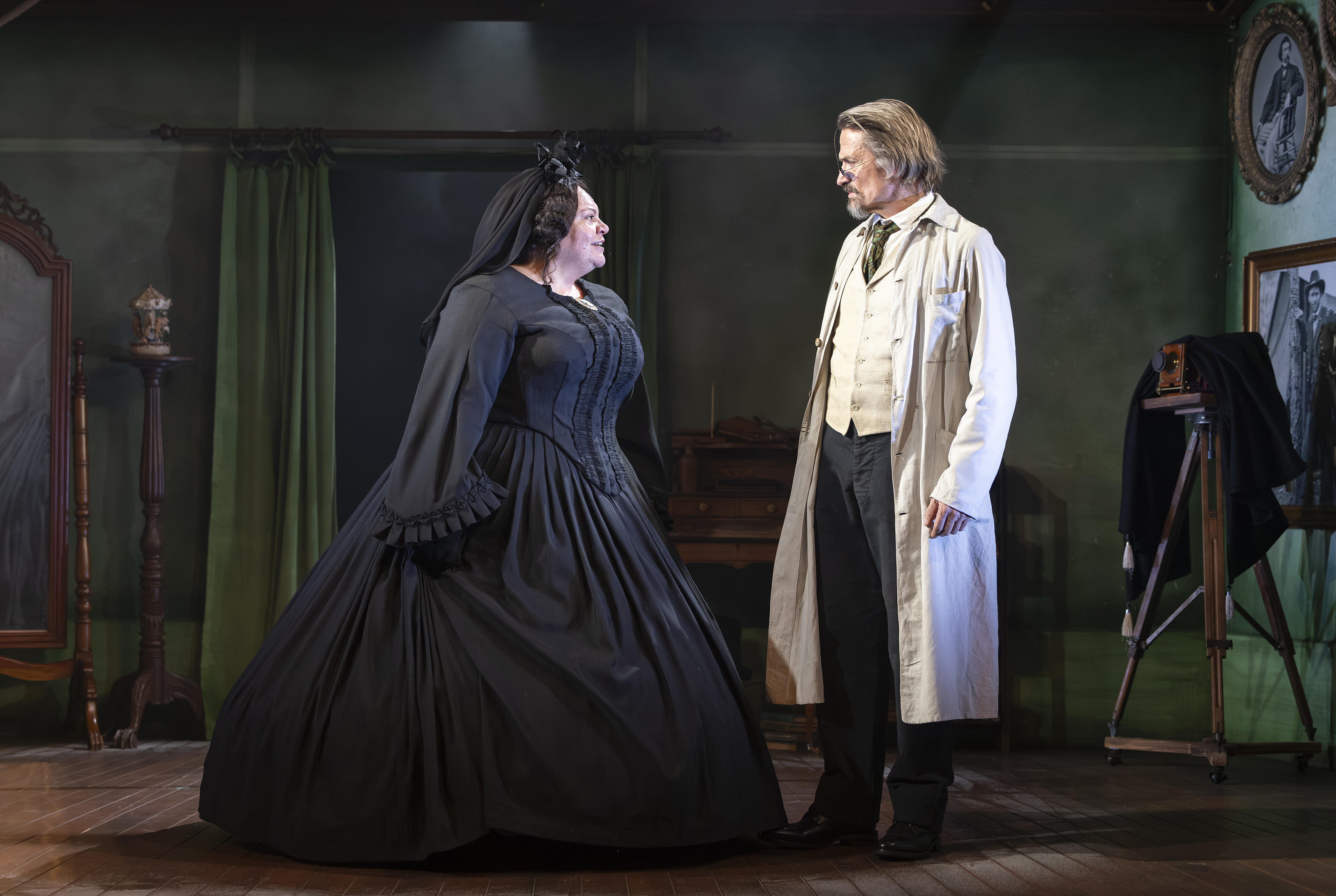 Mrs President: What to expect - 4