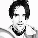Reeve Carney