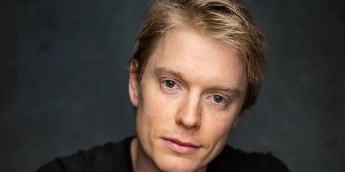 Freddie Fox - LT - 1200