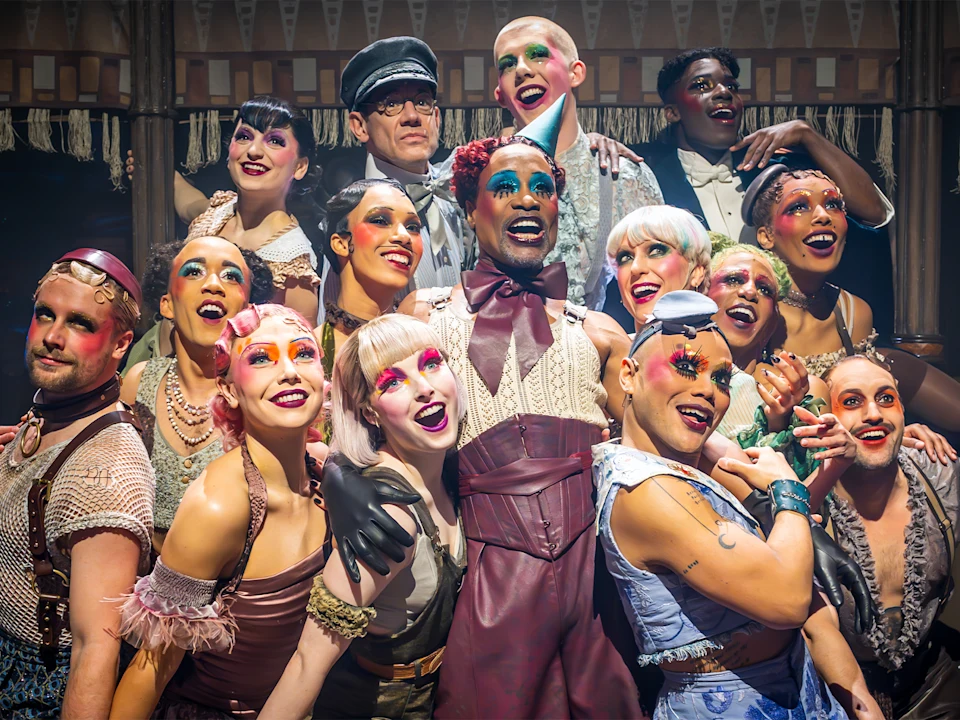 Production image of Cabaret in London featuring Luke Treadaway as Emcee and ensemble cast