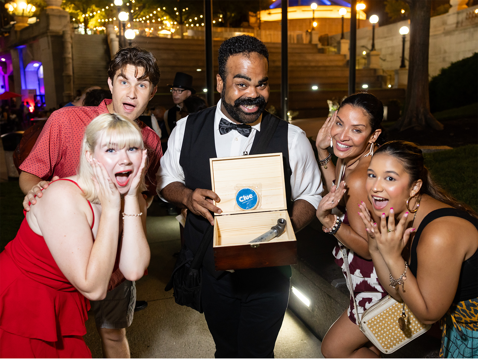 CLUE: A Walking Mystery: What to expect - 2