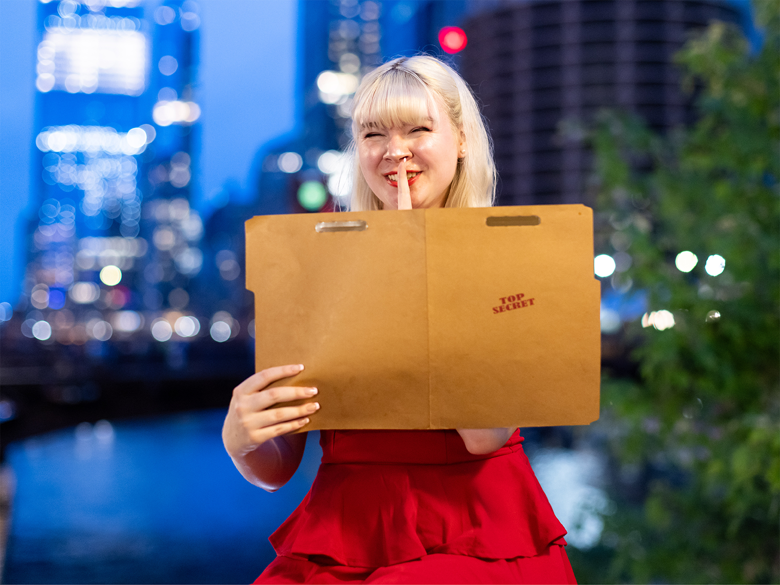 CLUE: A Walking Mystery: What to expect - 1