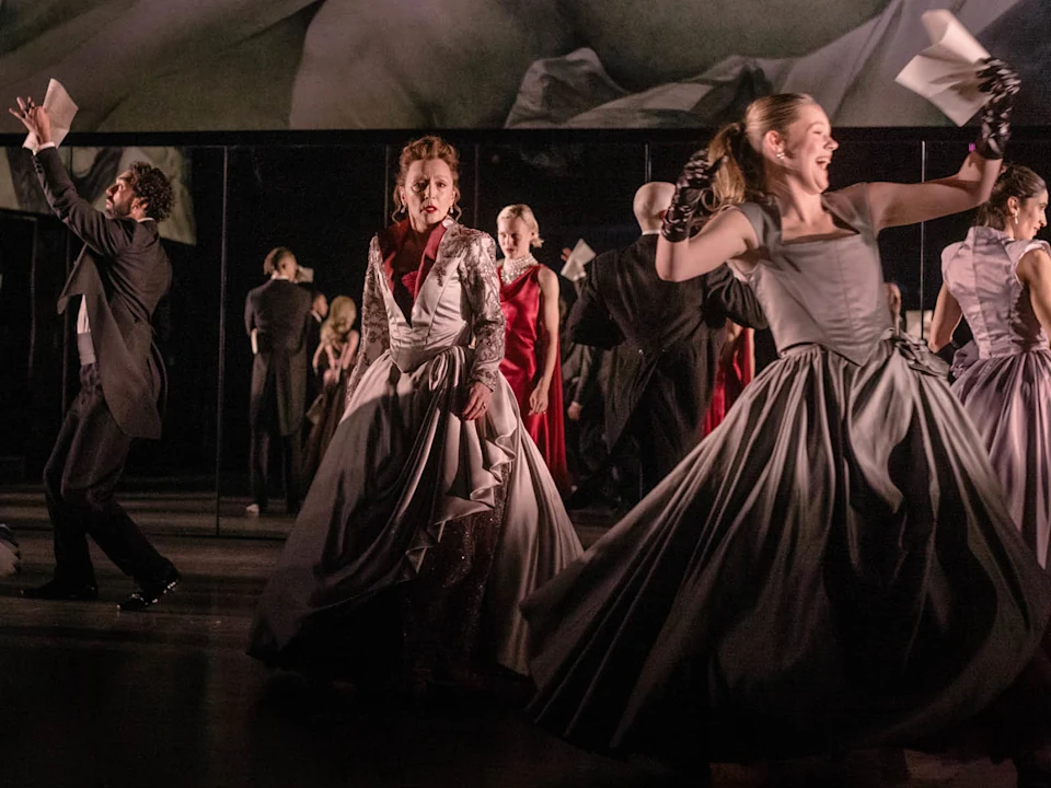 National Theatre In America: Les Liaisons Dangereuses: What to expect - 1