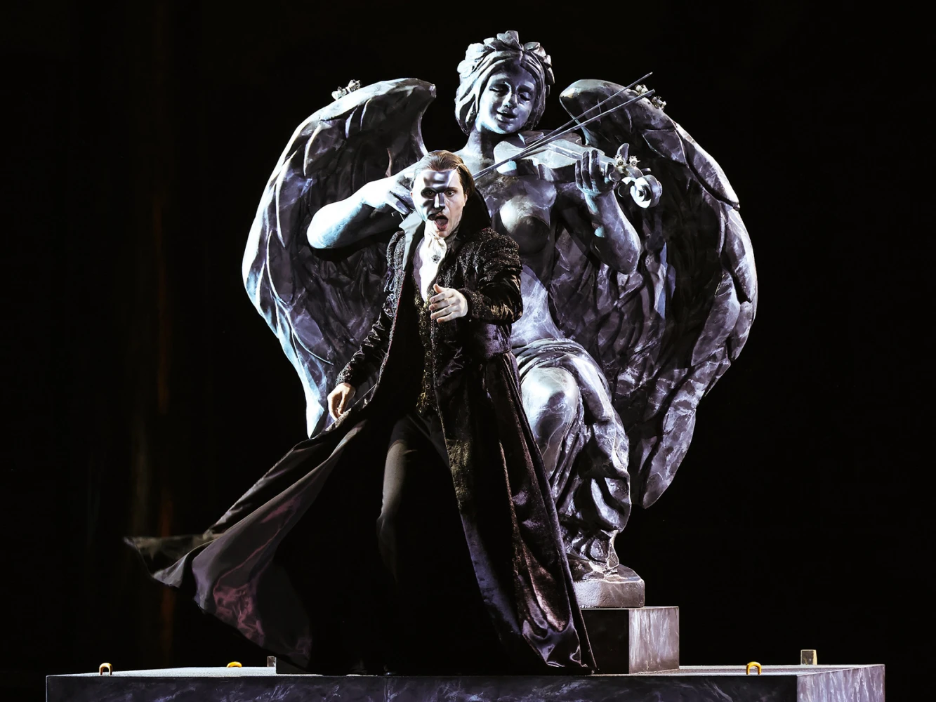 The Phantom of the Opera on Sydney Harbour: What to expect - 9