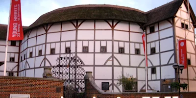 Photo credit: Shakespeare’s Globe (Paulo O on Flickr)