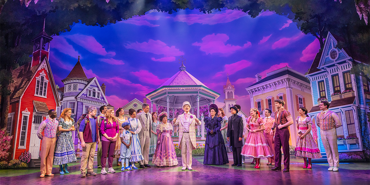 11 schmigadoon-1200x600-NYTG