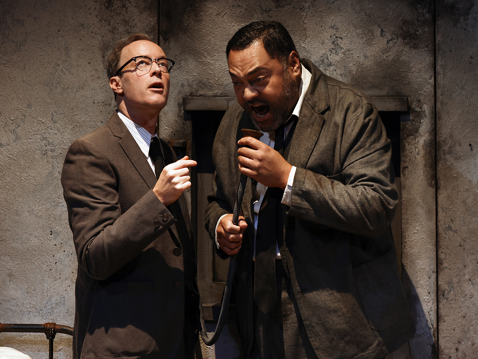 THE LOVER AND THE DUMB WAITER: What to expect - 2