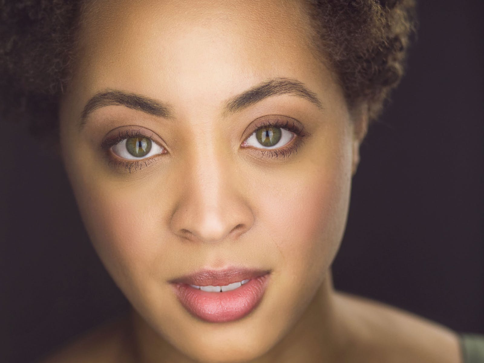 The Glorious World of Crowns, Kinks and Curls: What to expect - 3