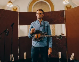 Chris Thile: ATTENTION!: What to expect - 3
