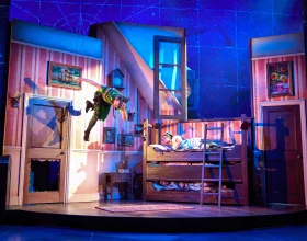 Peter Pan Goes Wrong on Broadway: What to expect - 3