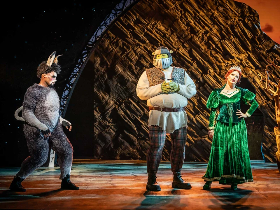 Production image of Shrek the Musical in London, starring principal cast.