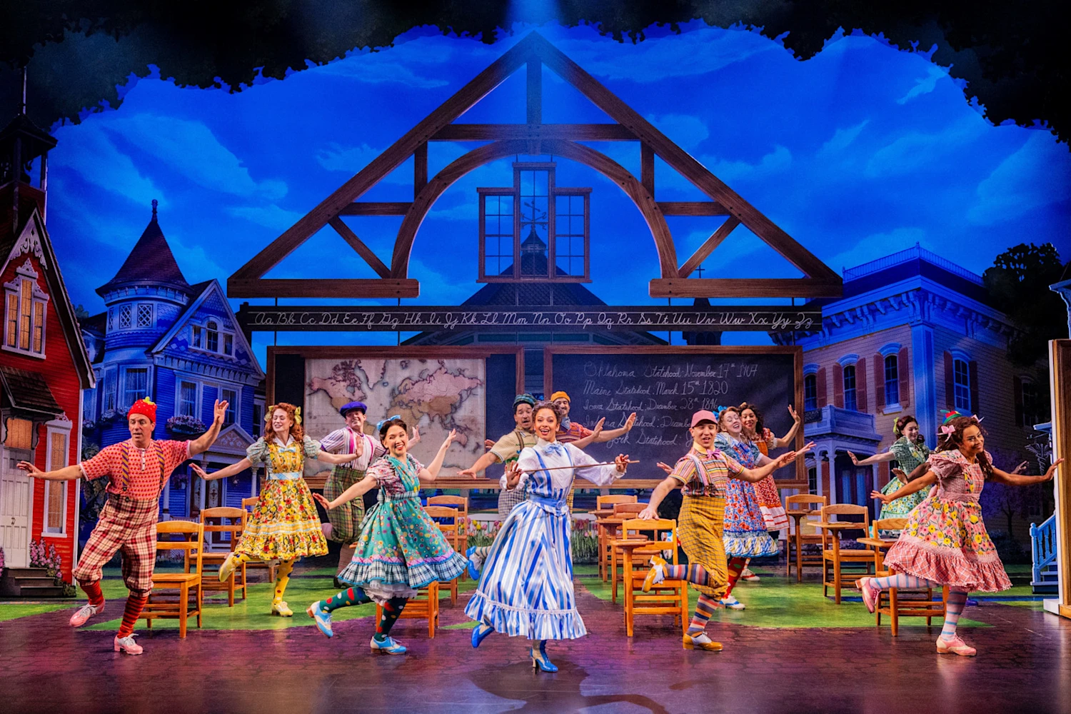 Schmigadoon!: What to expect - 10