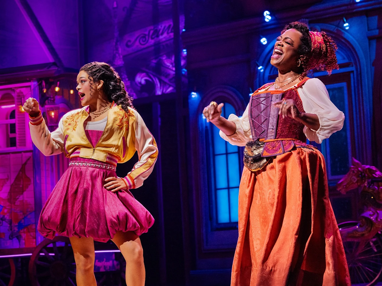 & Juliet: What to expect - 8