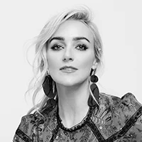 Betsy Wolfe
