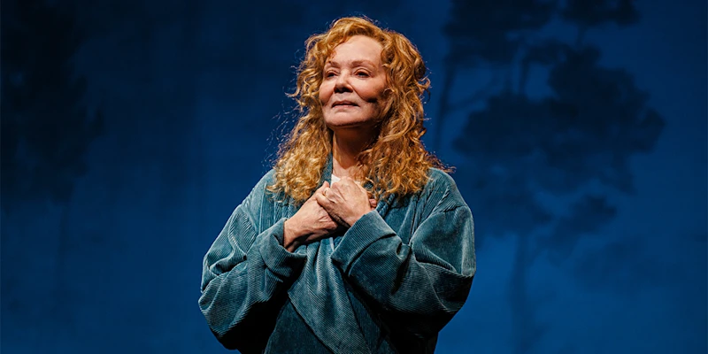 Jean Smart in 'Call Me Izzy'