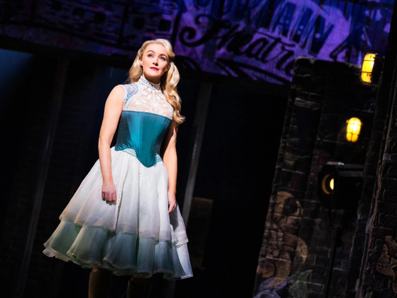 & Juliet on Broadway: What to expect - 6