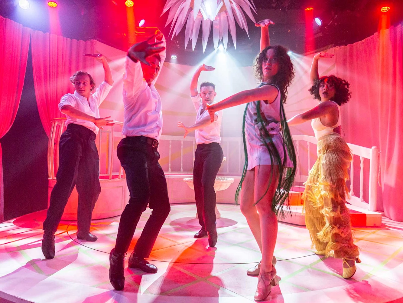 Dirty Rotten Scoundrels: What to expect - 6
