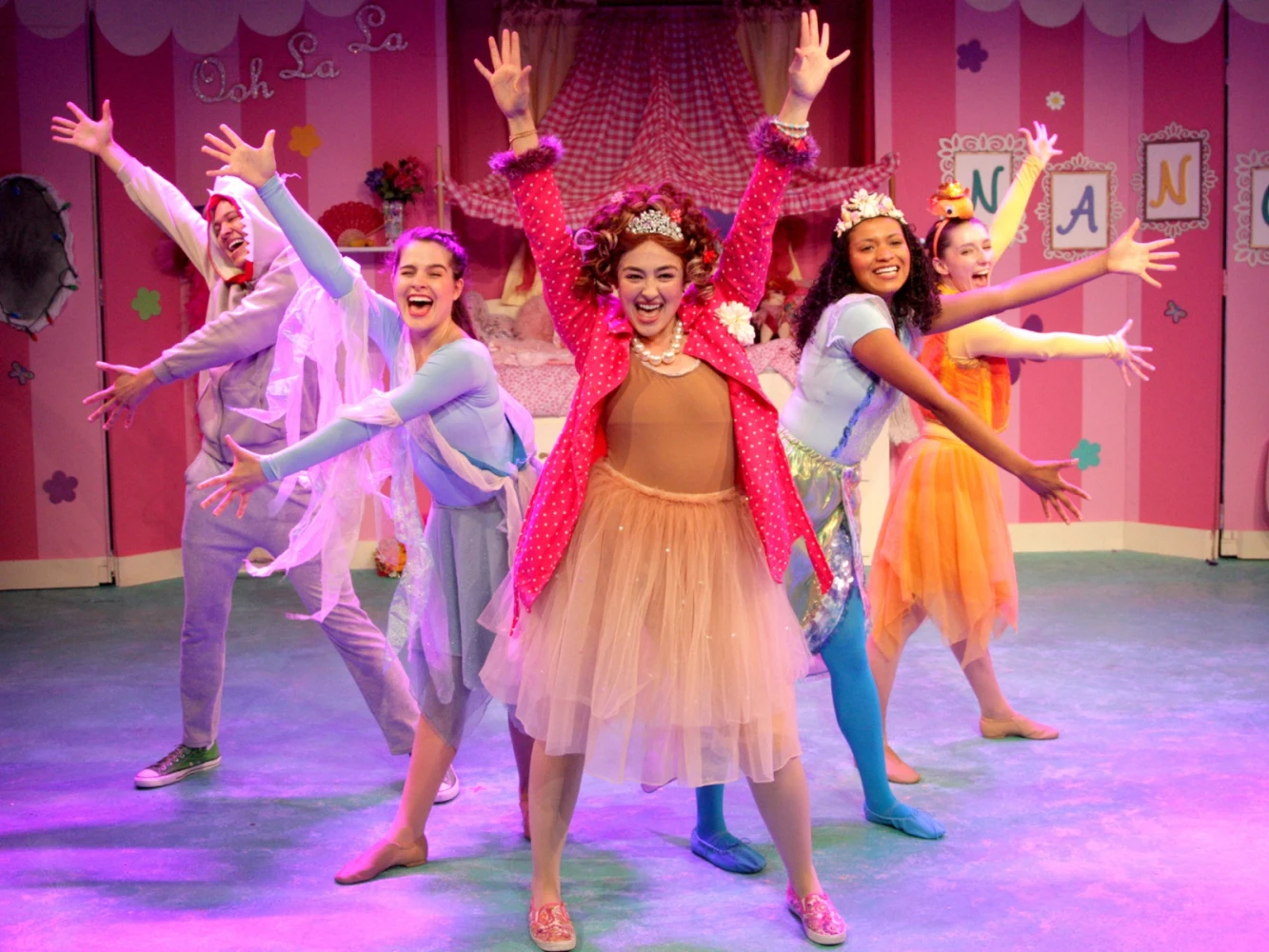 Fancy Nancy The Musical: What to expect - 1