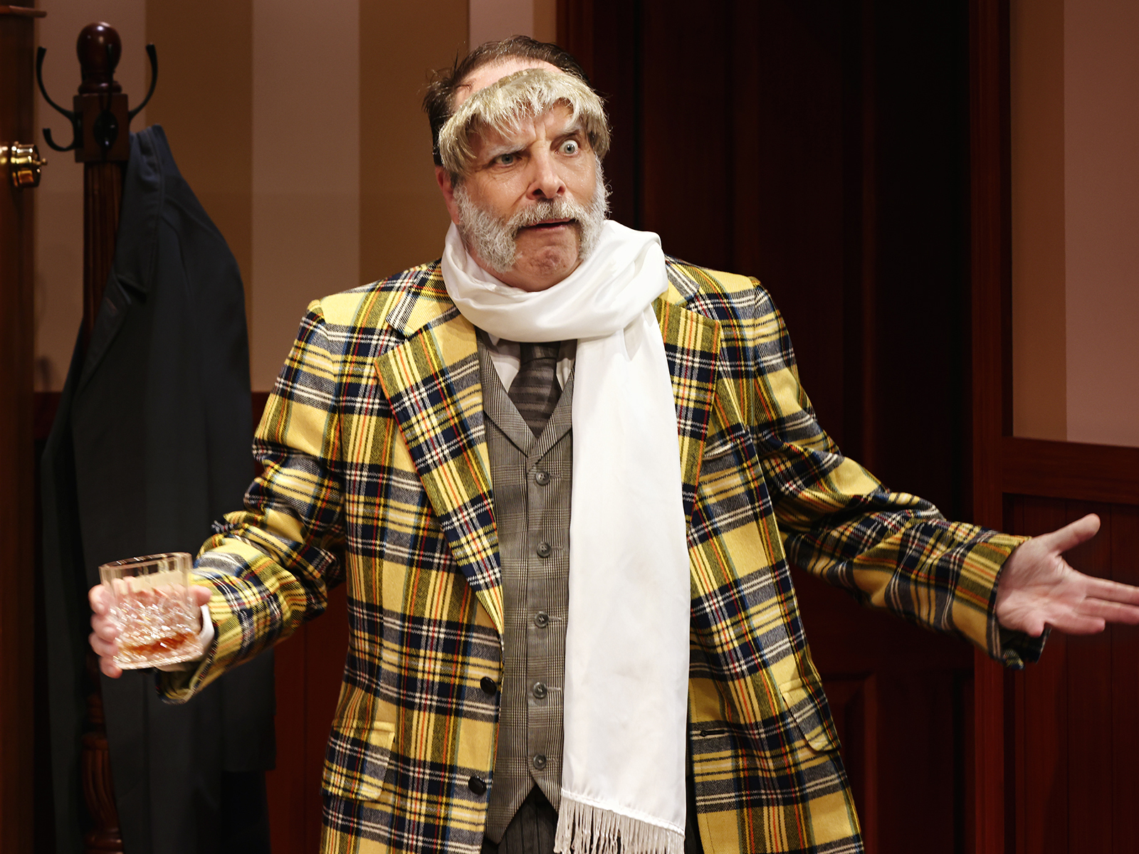 MIDNIGHT MURDER AT HAMLINGTON HALL: What to expect - 3