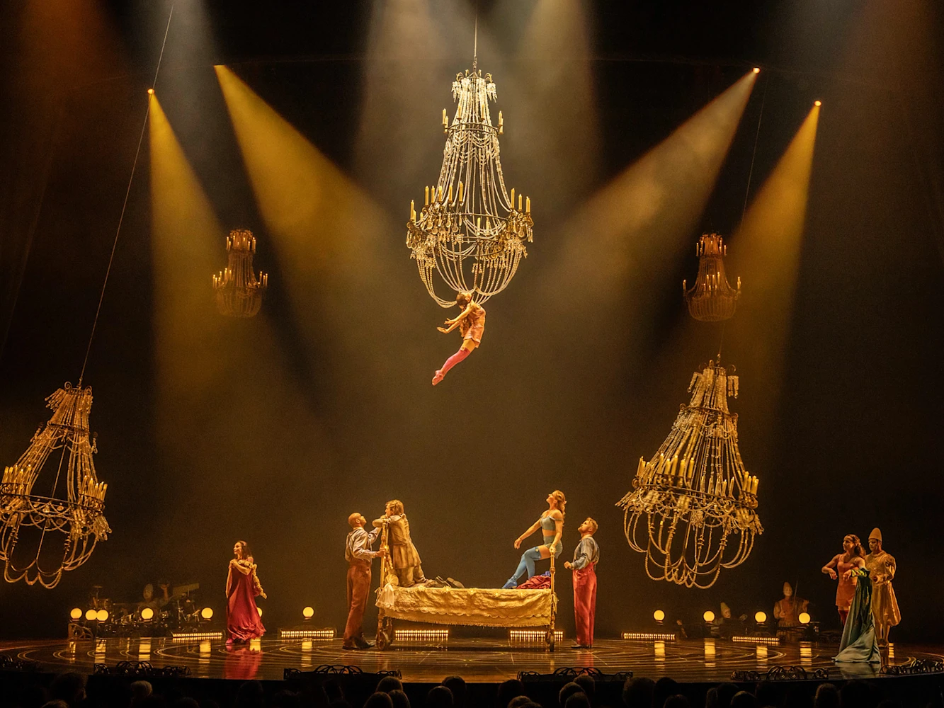 Cirque Du Soleil presents Corteo: What to expect - 1