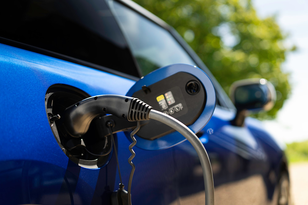 Enjoy Up to £450 Loyalty Support  on Selected MINI Electric Models.