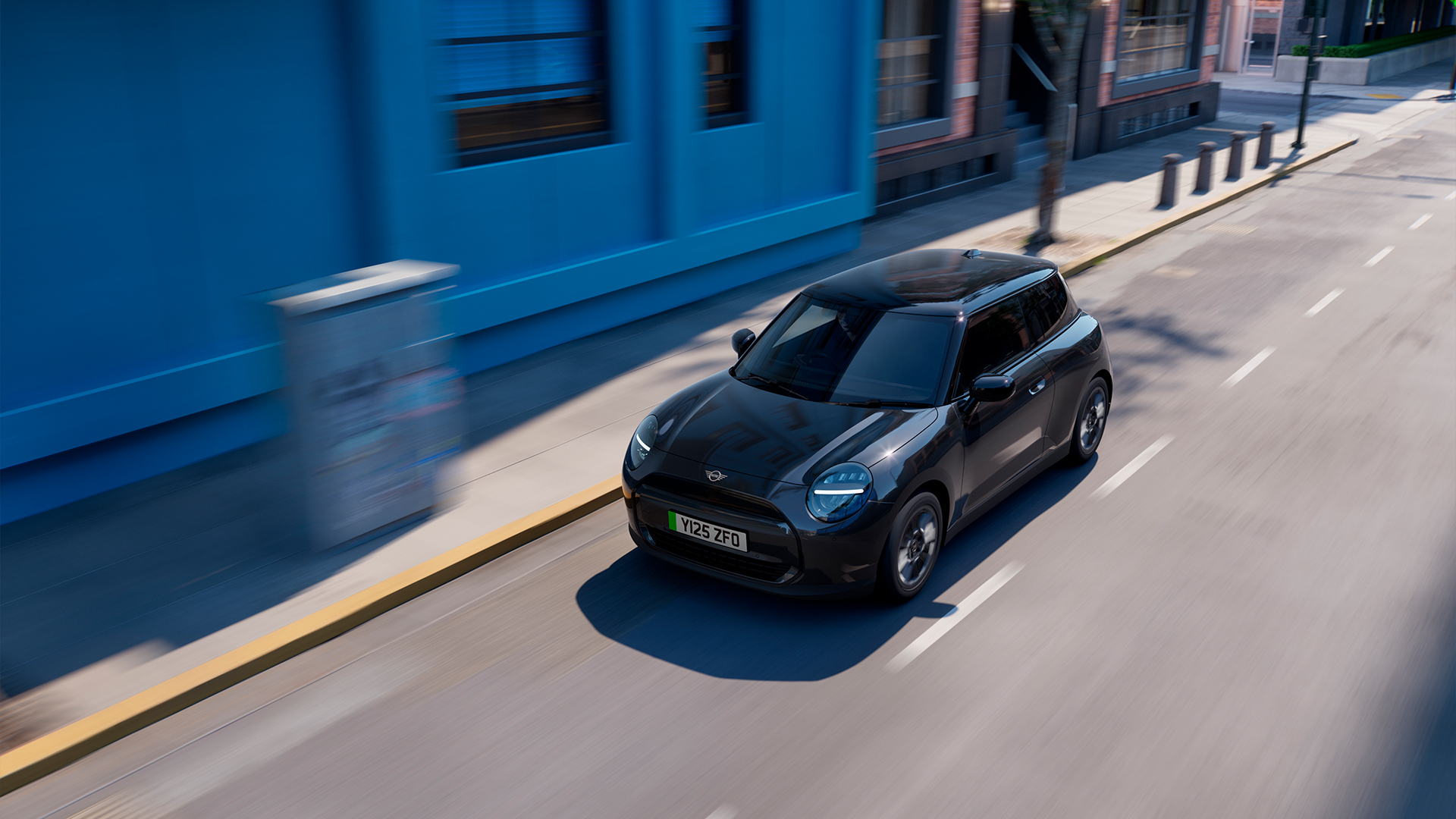 MINI MONOCHROME EDITION BLACK & WHITE STYLE FOR 2026.