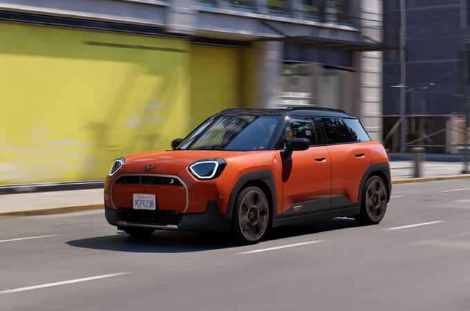 THE FIRST-EVER ALL-ELECTRIC MINI ACEMAN LAUNCH EVENT.