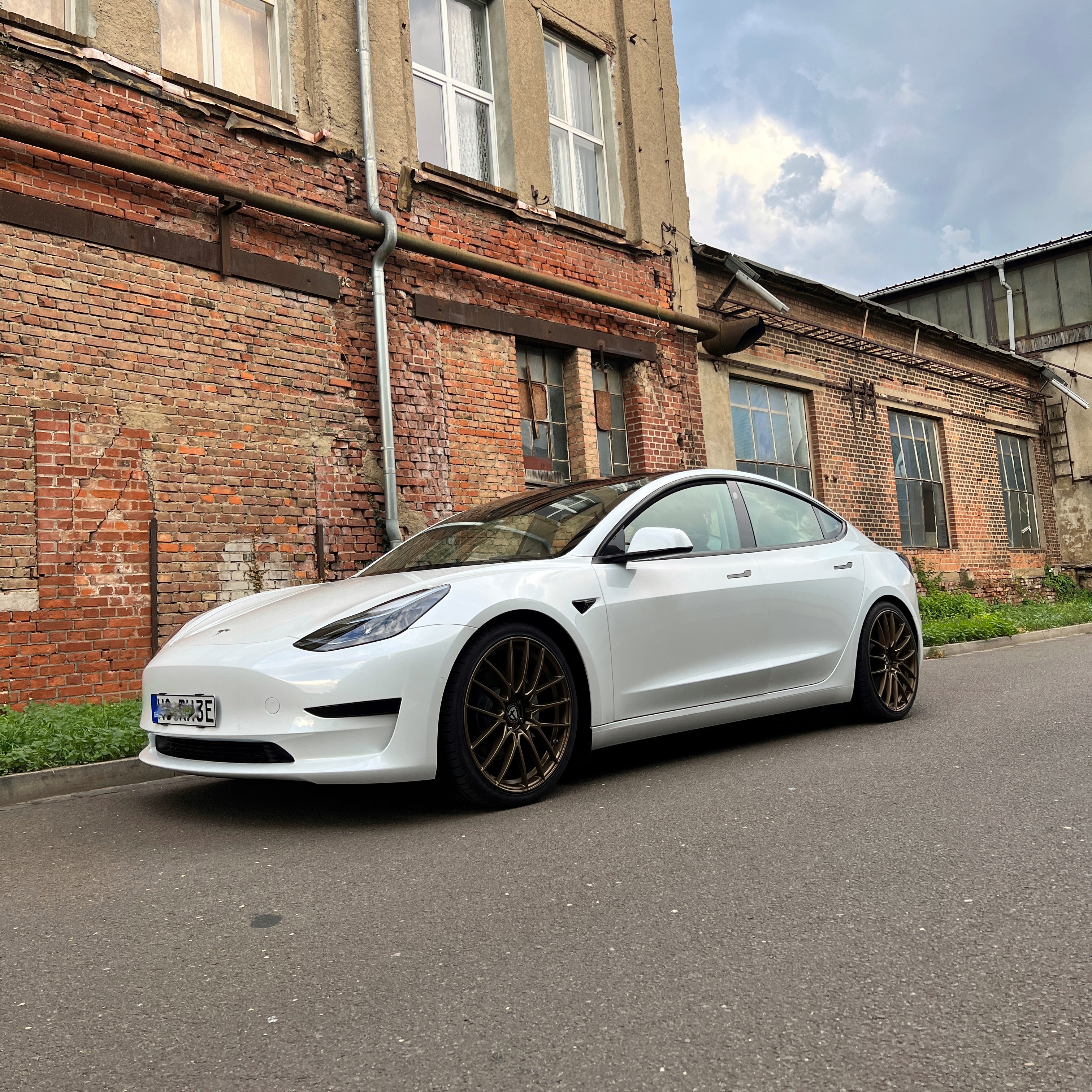 Tesla Model 3 SR+ RWD