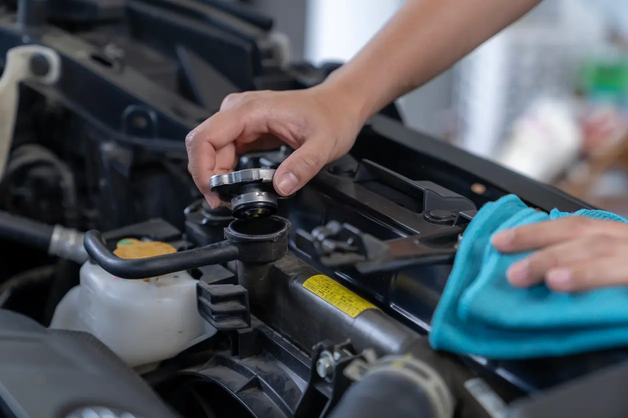 CO | ¿Qué es y por qué es importante el radiador de auto?  