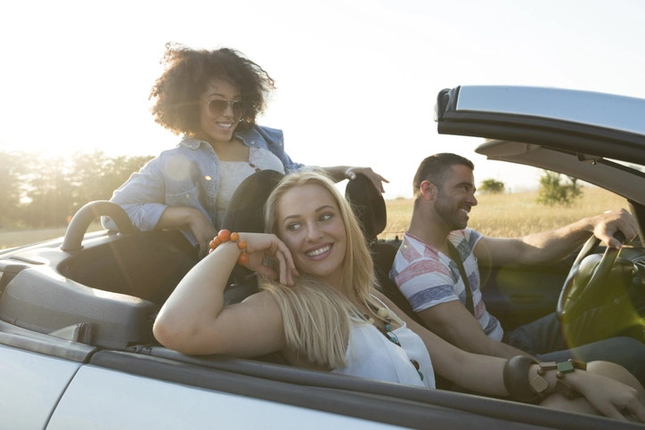 SI | Encuentra el auto coupé ideal para tus vacaciones