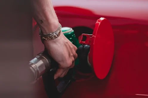 6 consejos para ahorrar combustible al conducir