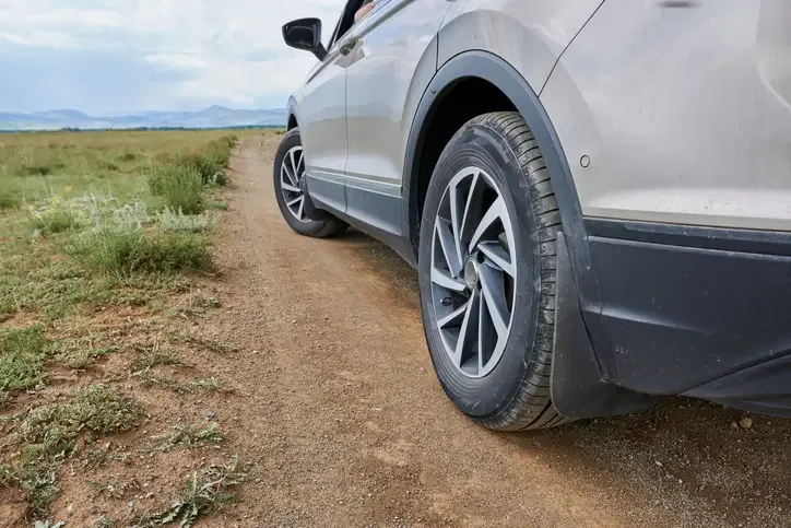 vehículo con sistema de tracción trasera RWD