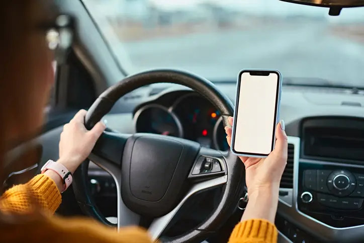 CO | Hablar por celular conduciendo