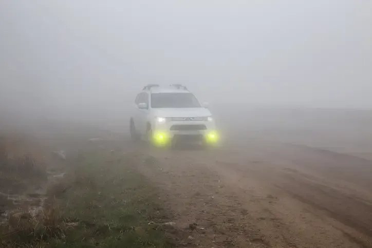 Luces antiniebla: cuándo usarlas