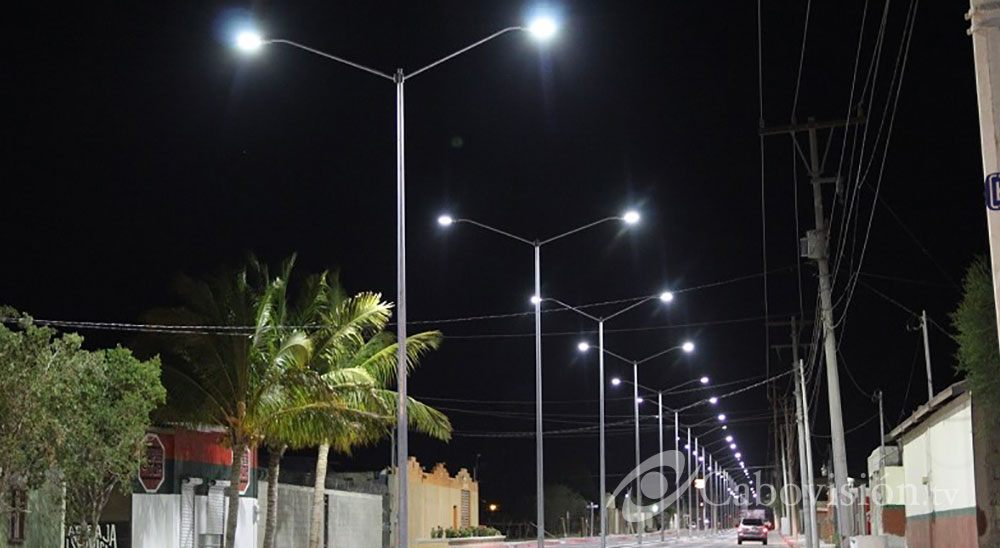 Alumbrado público, drenajes y pavimentación de calles