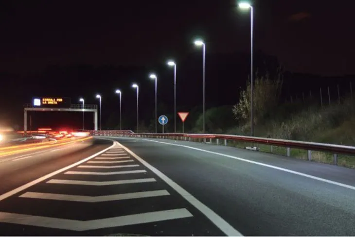 Alumbrado público, drenajes y pavimentación de calles